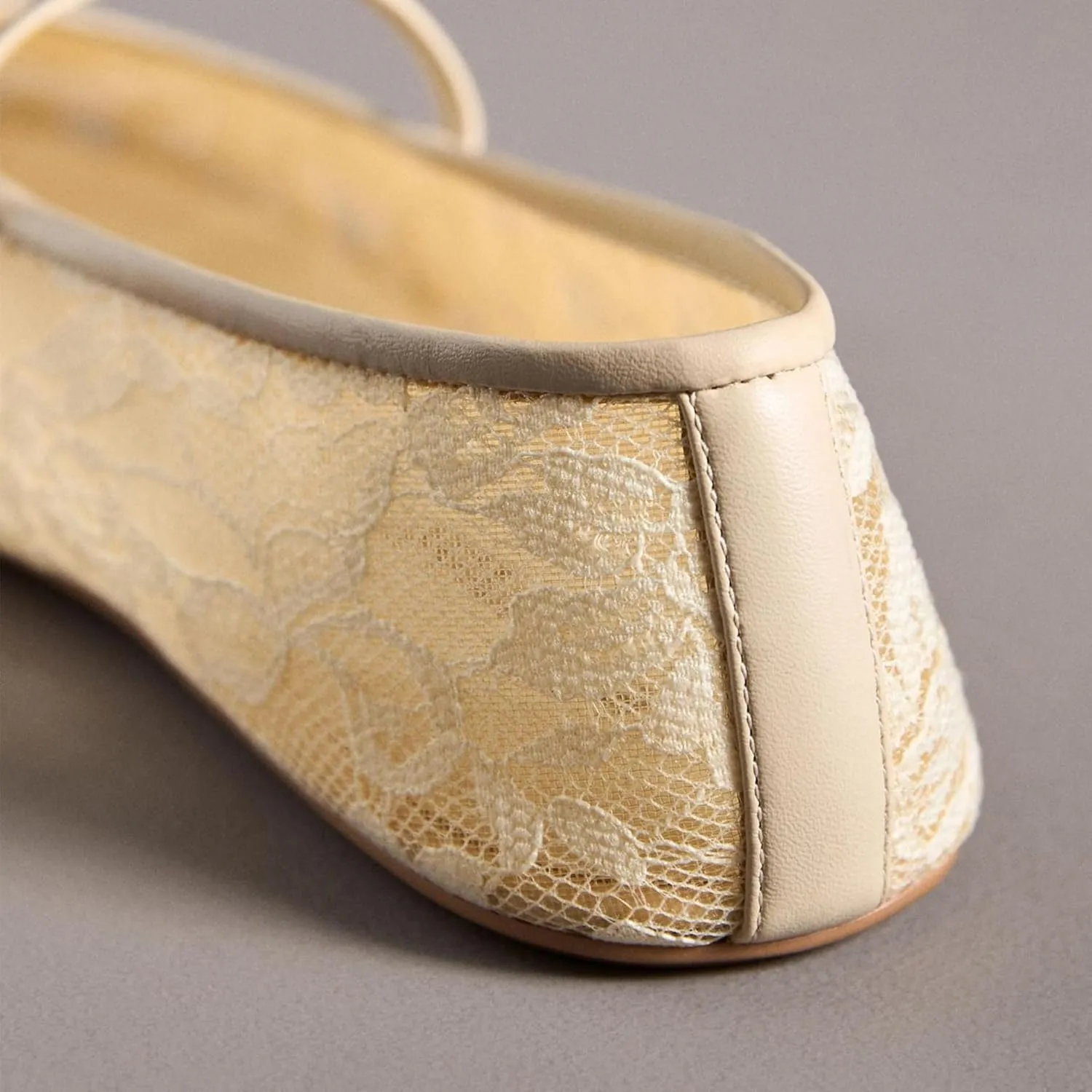 Ballet Flats for Women,Mesh Flats with Embroidered Flower Round Toe Ballerina Flats