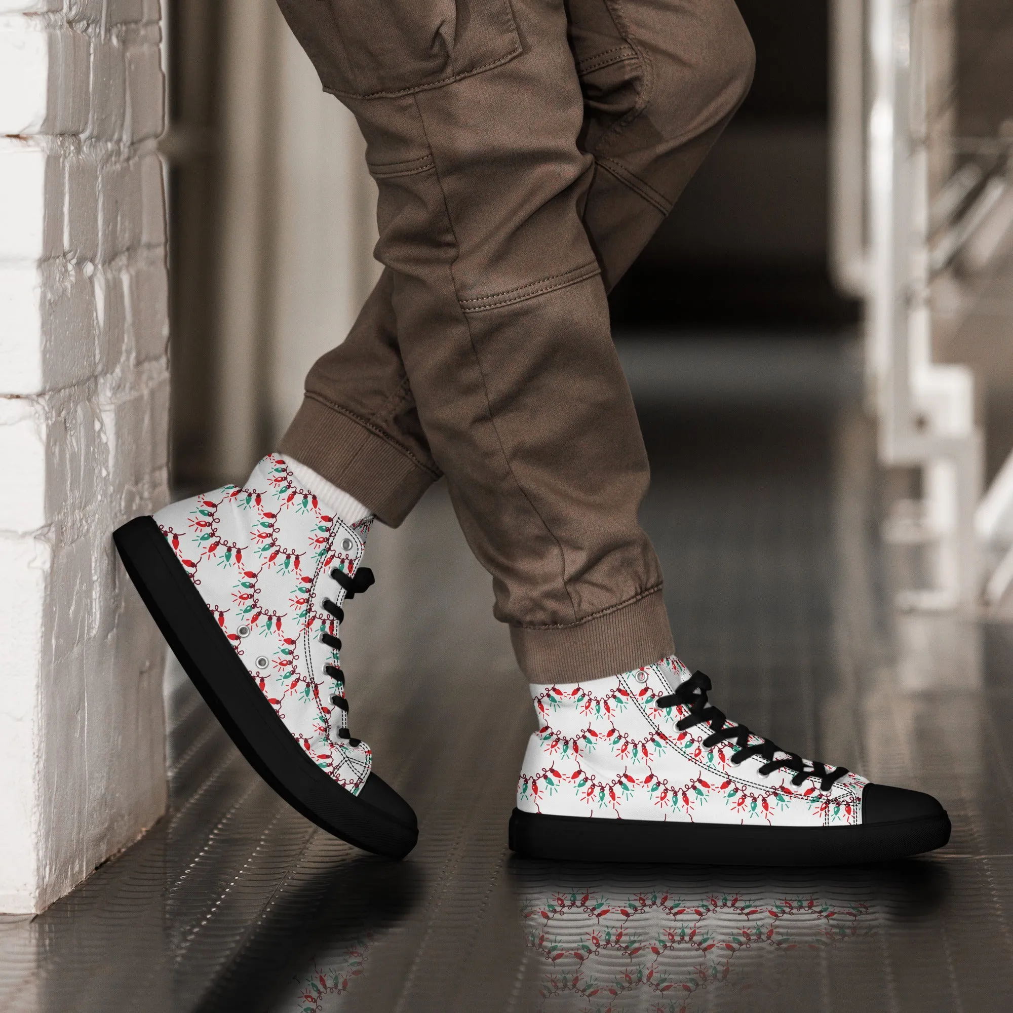 Men Christmas High Top Canvas Shoes (Glamourange Holiday Magic Canvas Shoes For Men - 0011)