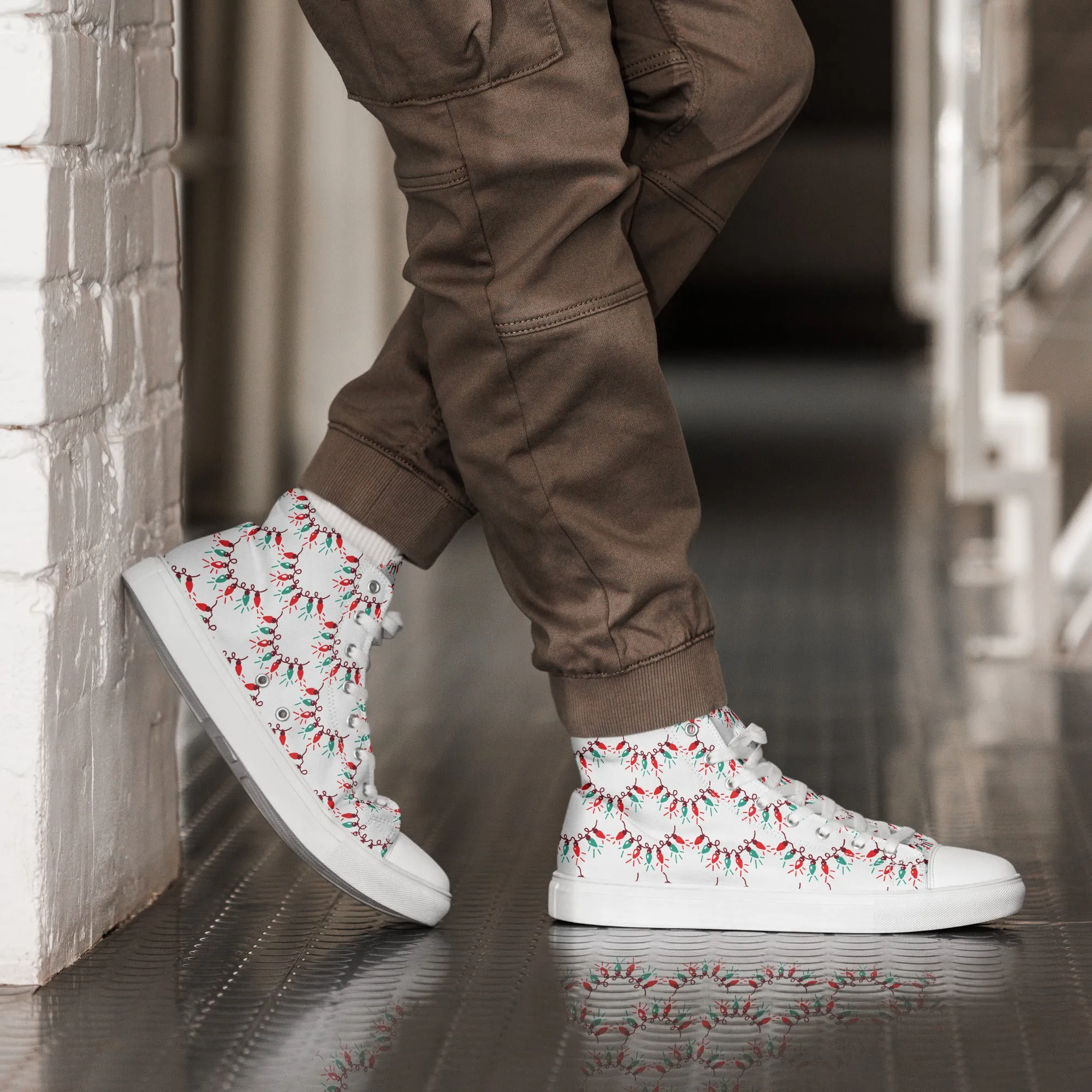 Men Christmas High Top Canvas Shoes (Glamourange Holiday Magic Canvas Shoes For Men - 0011)