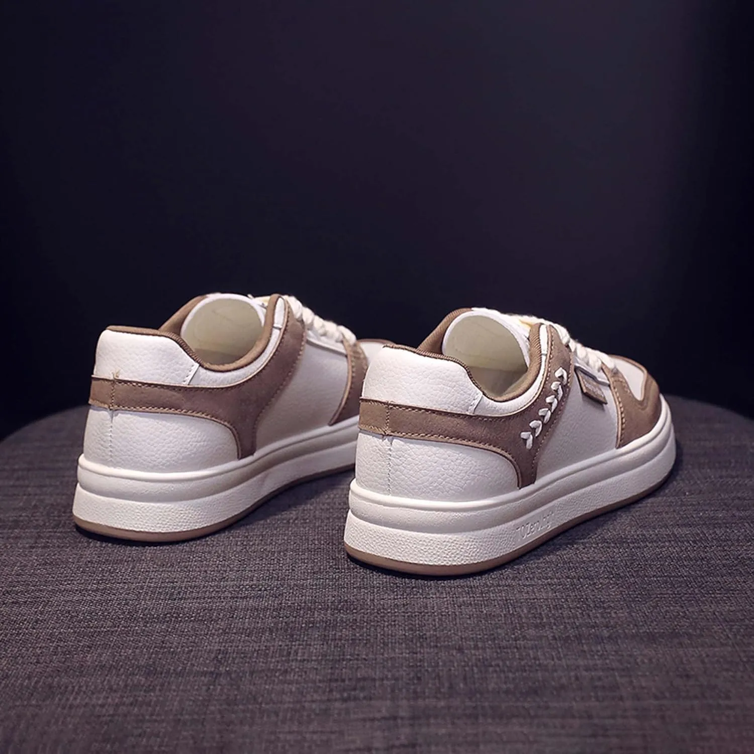 Women's Fashion Tablet Sports Skateboarding Shoes Lace up Tennis Shoes Comfortable Walking Sports Shoes