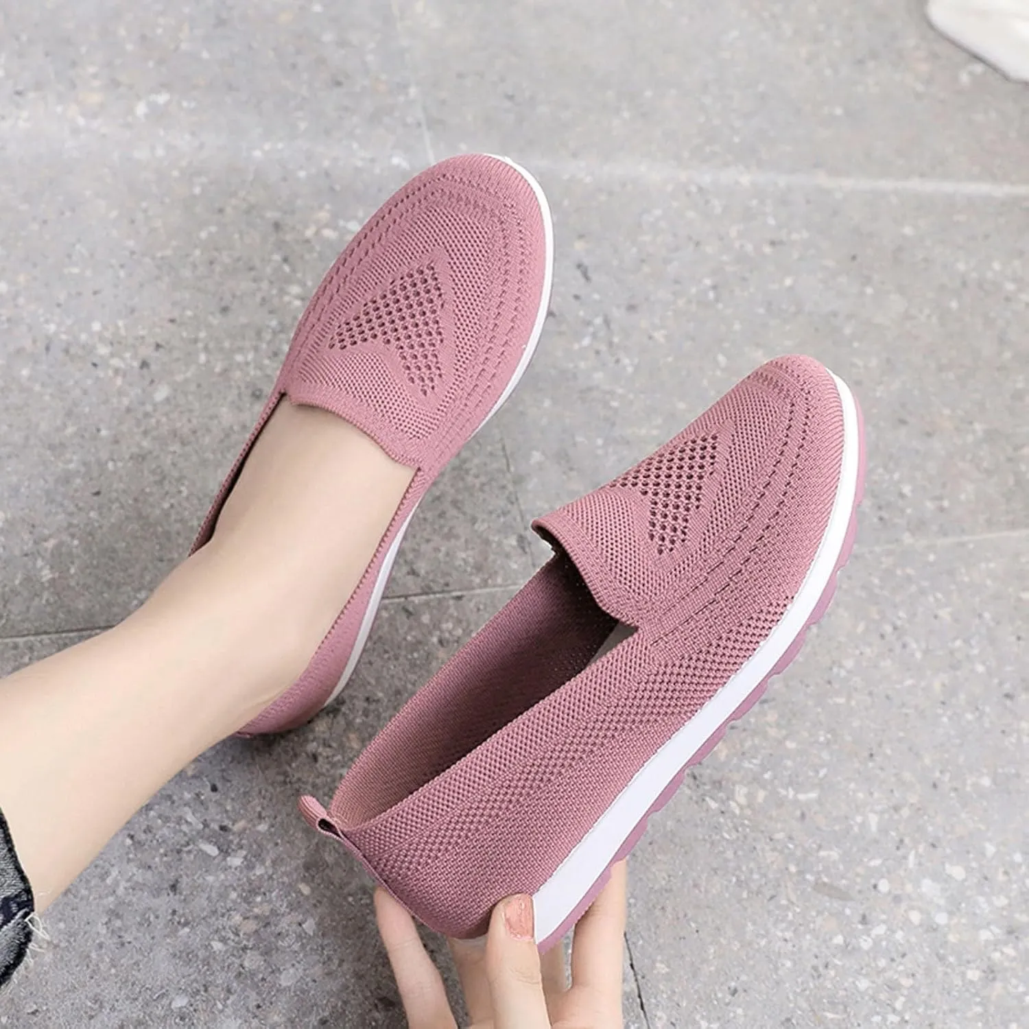Womens Slip On Walking Shoes Lightweight Comfortable Sneakers Casual Canvas Flats Non Slip Elastic Loafers